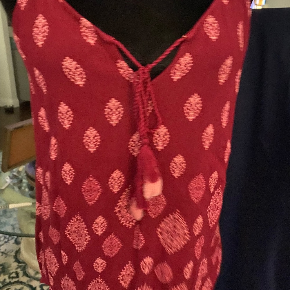 Maroon and pink top size M